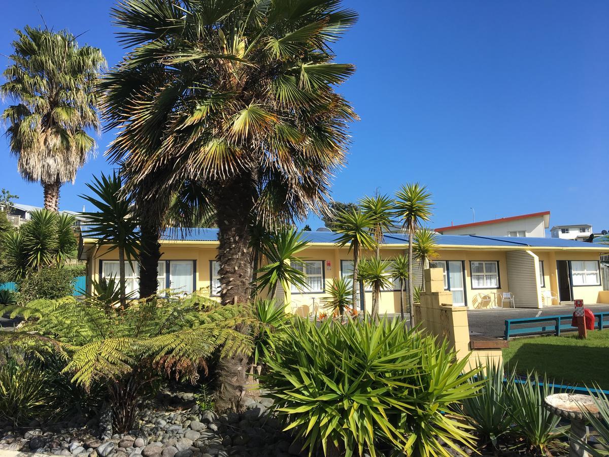 Raglan Palm Beach Motel Eksteriør bilde