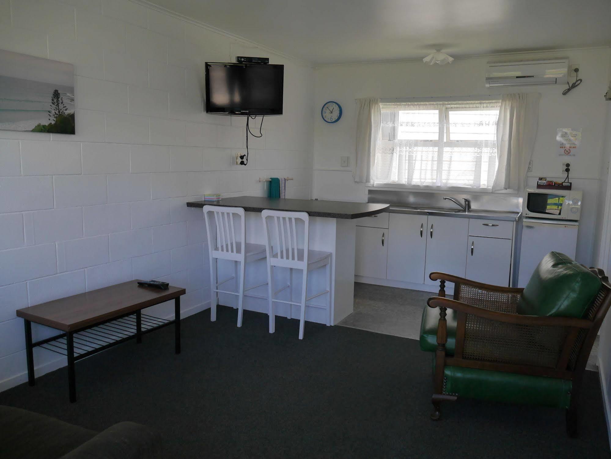 Raglan Palm Beach Motel Eksteriør bilde