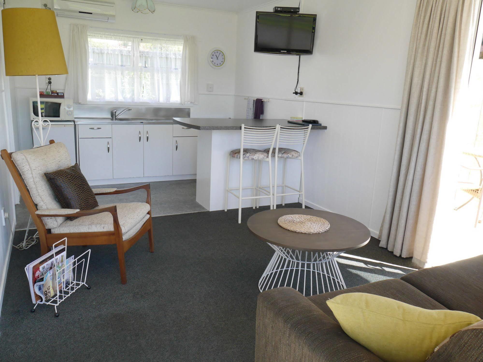 Raglan Palm Beach Motel Eksteriør bilde