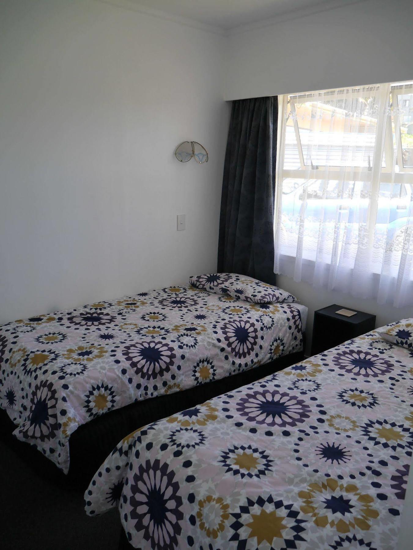 Raglan Palm Beach Motel Eksteriør bilde